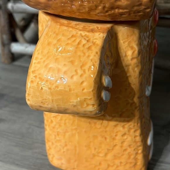 VINTAGE PRE OWNED GINGERBREAD MAN COOKIE JAR 9.5" TALL SHREK GINGERBREAD MAN - Picture 5 of 15